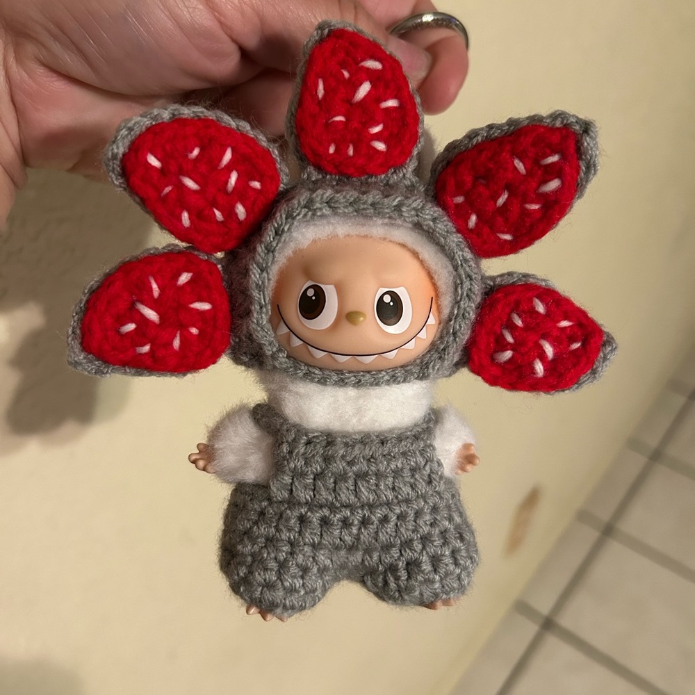 Labubu Pin for Love Series - Picture 4 of 4